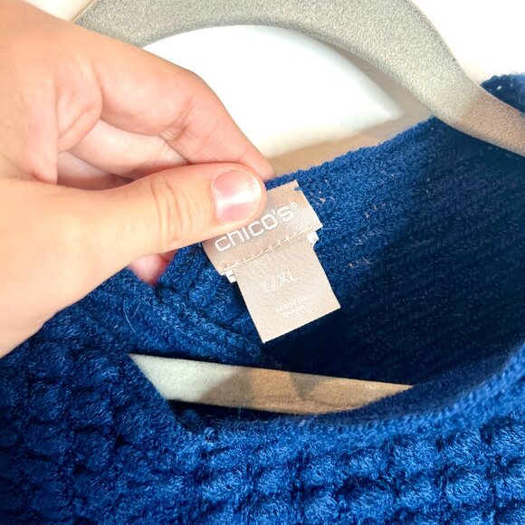 Chico's Chunky Knit Navy Blue Bubble Popcorn Knit Oversized Poncho Classic L/XL - Picture 2 of 4